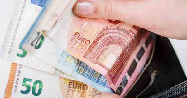 酒店智能机器人外卖，酒店机器人送餐服务怎么使用