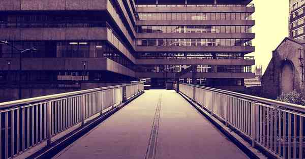 英国女王AI还原技术