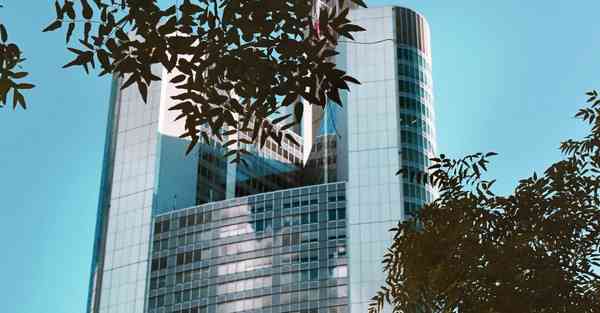 机器人智能家庭管家：家庭生活的新助手