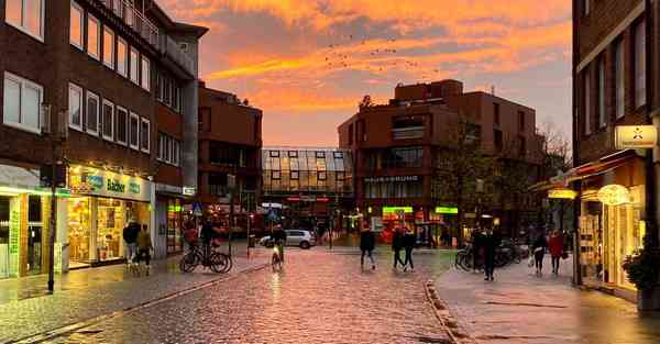 智能机器人加班