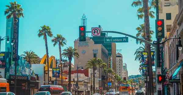 税收大数据与营商环境（优化营商环境与大数据中心）