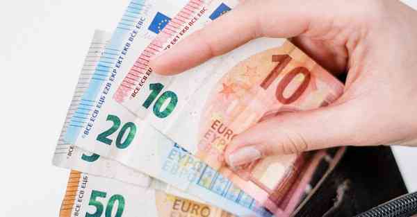 酒店智能机器人外卖，酒店机器人送餐服务怎么使用