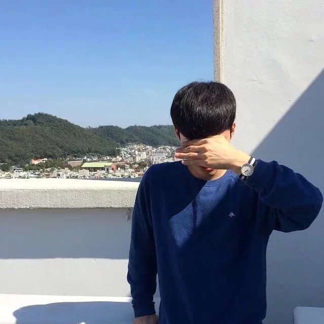 童翰先伊